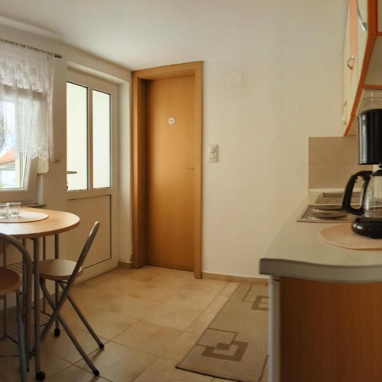 Apartman Dabecic - One-Bedroom Apartment - 7