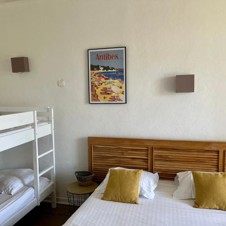 Hotel Alexandra - Boutique Hotel - Chambre Quadruple Standard (2 Adultes + 2 Enfants) - 5
