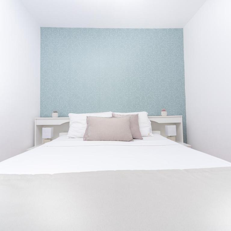 Apartments Adeona - One-Bedroom Apartment with Terrace - 8