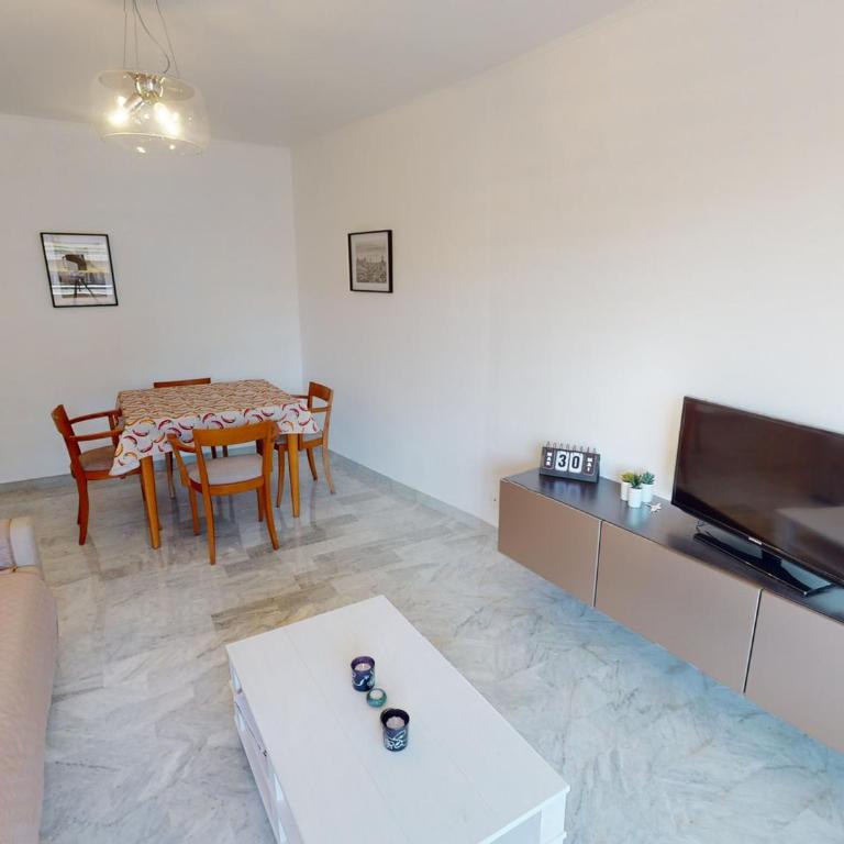 Spacieux 2P climatisé avec terrasses et garage, proche centre de Menton et plages - FR-1-196-332 - Appartement - 3