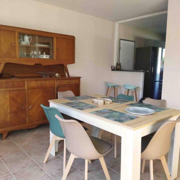 Maison de plein pied, 80m2, 2 ch., jardin clos - Two-Bedroom House - 17
