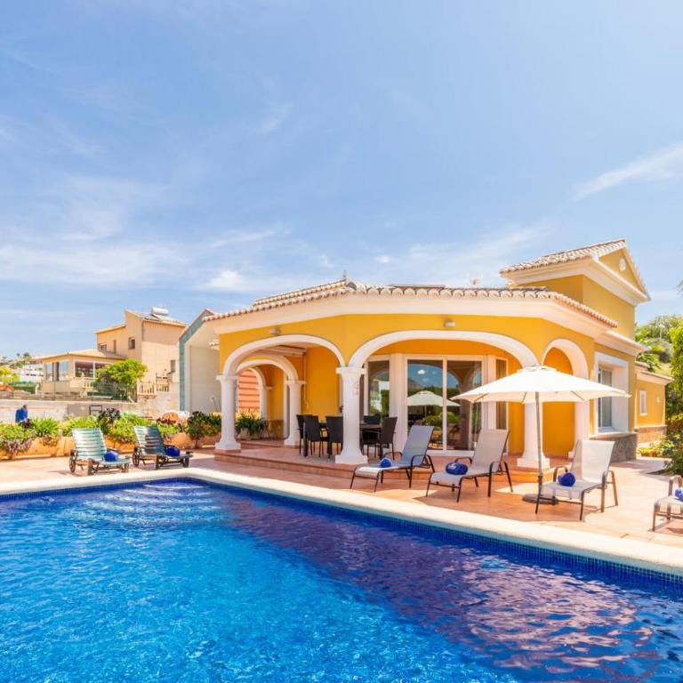 Villa Casanova - Grupo Turis - Villa - 1