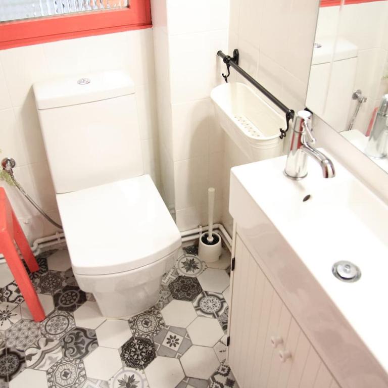 Bilbao Old Town 2 bedrooms 4 guests-Bilbao Casco Viejo 2 dormitorios 4 huéspedes EBI-306 - Two-Bedroom Apartment - 17