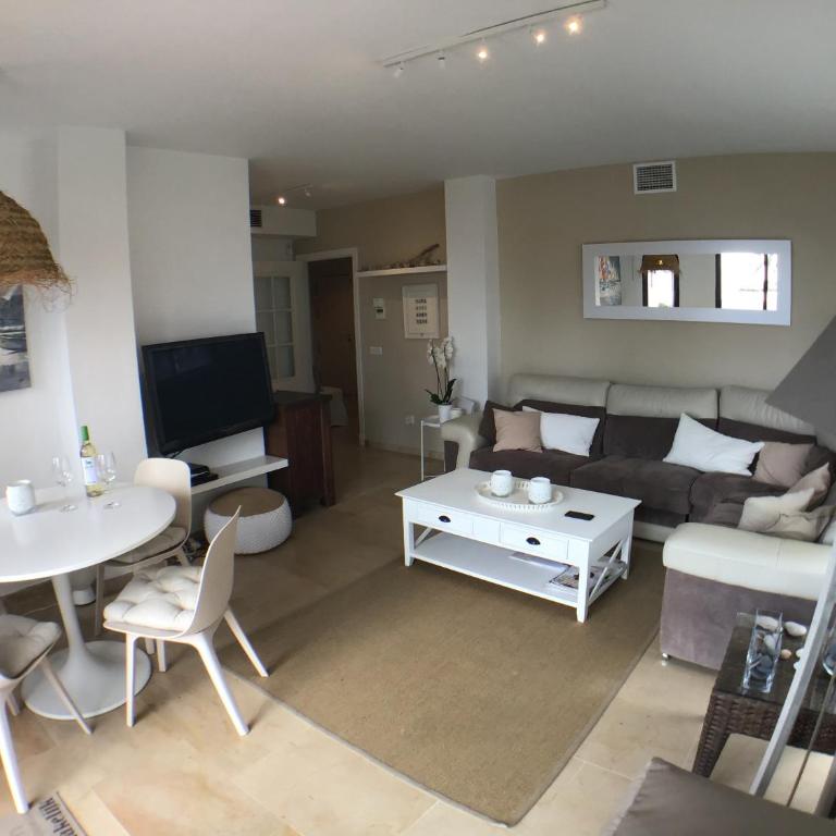 2204-Luxury apt on the beach,new,on duquesa port! - Apartamento con vistas al mar - 7