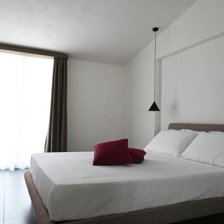 Lebum Apartments & Suites - Penthouse Apartment - 2