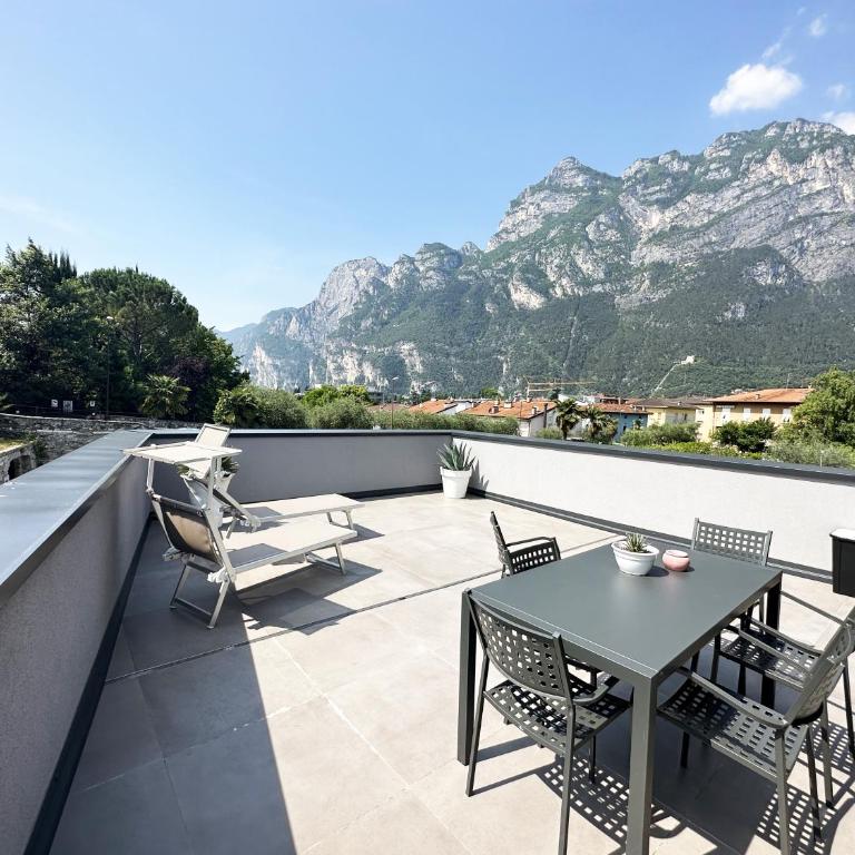 Residence Zangirolami - Luxury Garden and Balcony Apartments - Appartamento con 2 Camere da Letto e Terrazza - 2