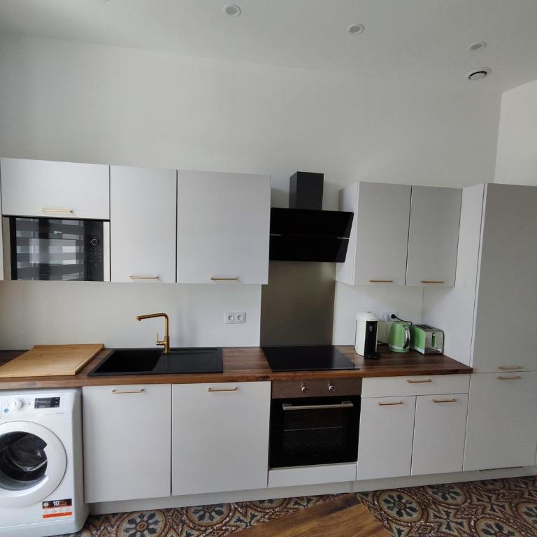 Bright and modern Apartments & Loft with Air condition, in the heart of Beziers - Appartement 3 Chambres - 35