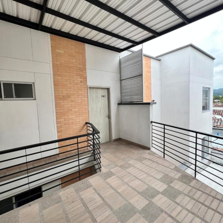 Moderno Penthouse cartago centro vista al rio - Apartamento de 3 dormitorios - 51