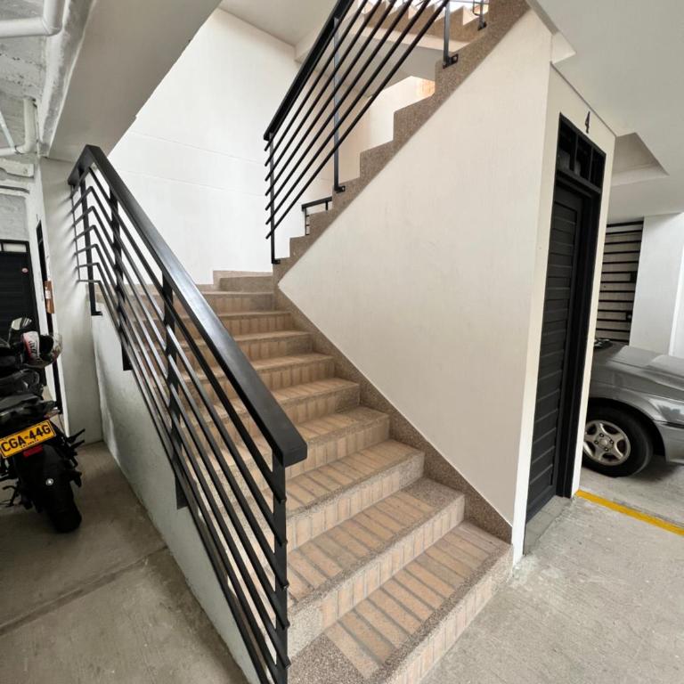 Moderno Penthouse cartago centro vista al rio - Apartamento de 3 dormitorios - 48