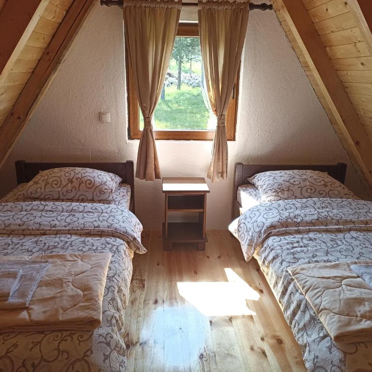 Vikendice SMOLOVIC - Two-Bedroom Chalet - 2