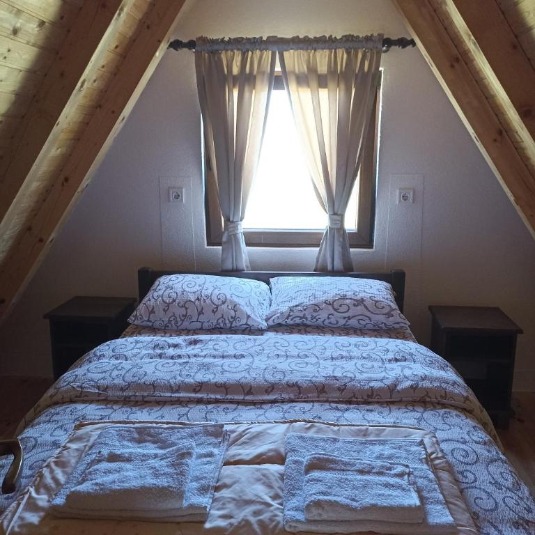 Vikendice SMOLOVIC - Two-Bedroom Chalet - 4