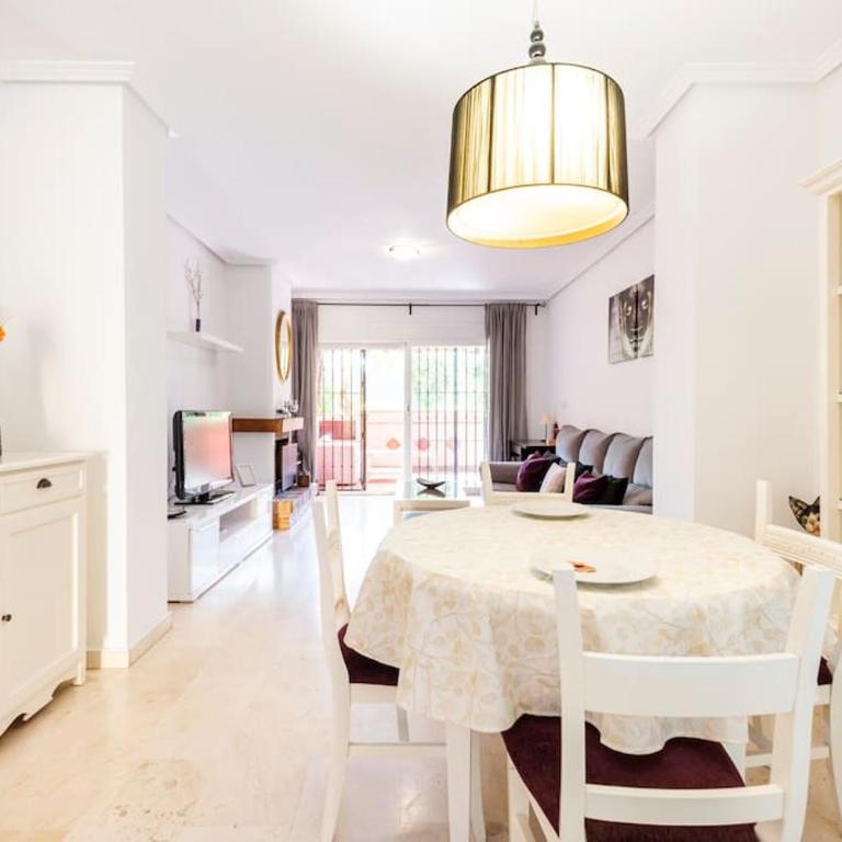 Apartamento en Marbella Guadalmina primera linea de campo de golf Los Cartujanos - Two-Bedroom Apartment - 9