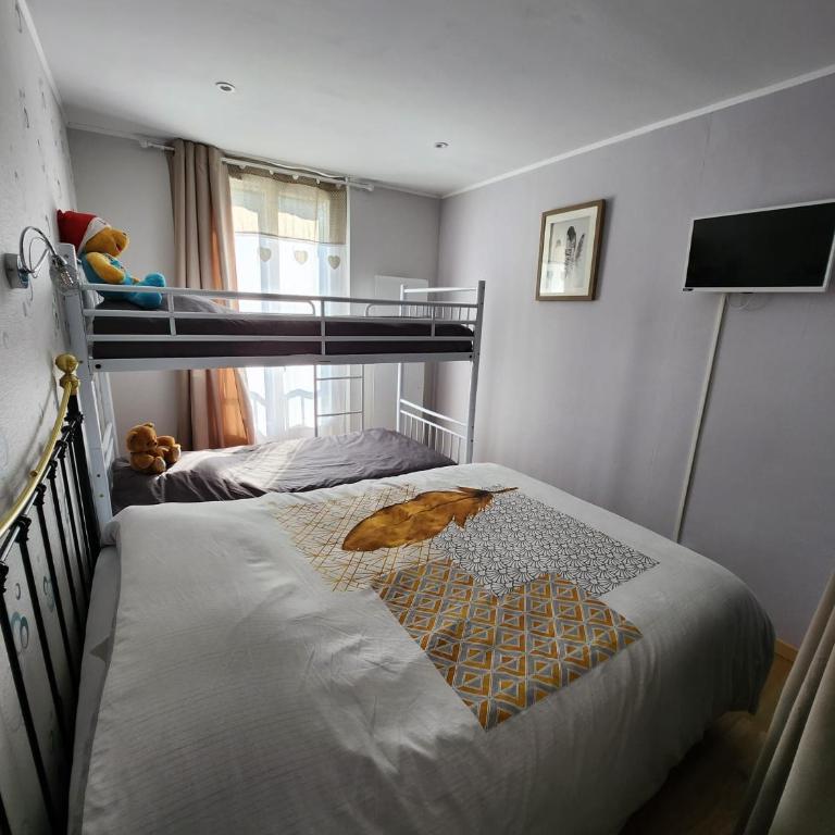 Appartement T2 entièrement rénové dans résidence calme - Appartement 1 Chambre - 21