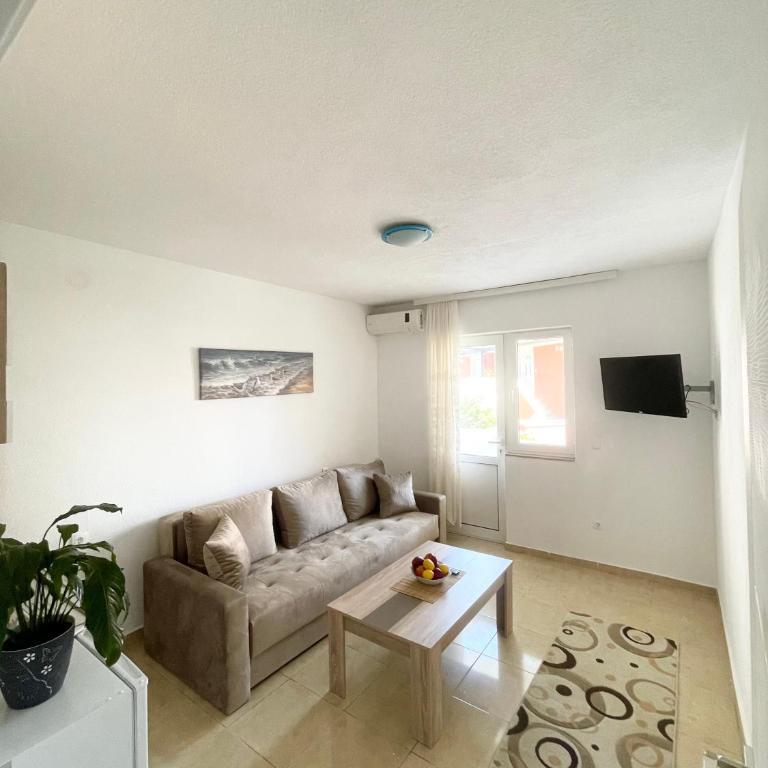 Lulu Garden - Apartman sa 1 Spavaćom Sobom - 5