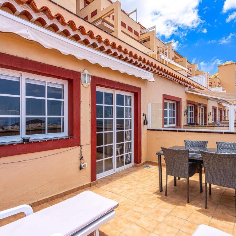 Top floor view apartment by AltamarHomes - One-Bedroom Apartment - 8