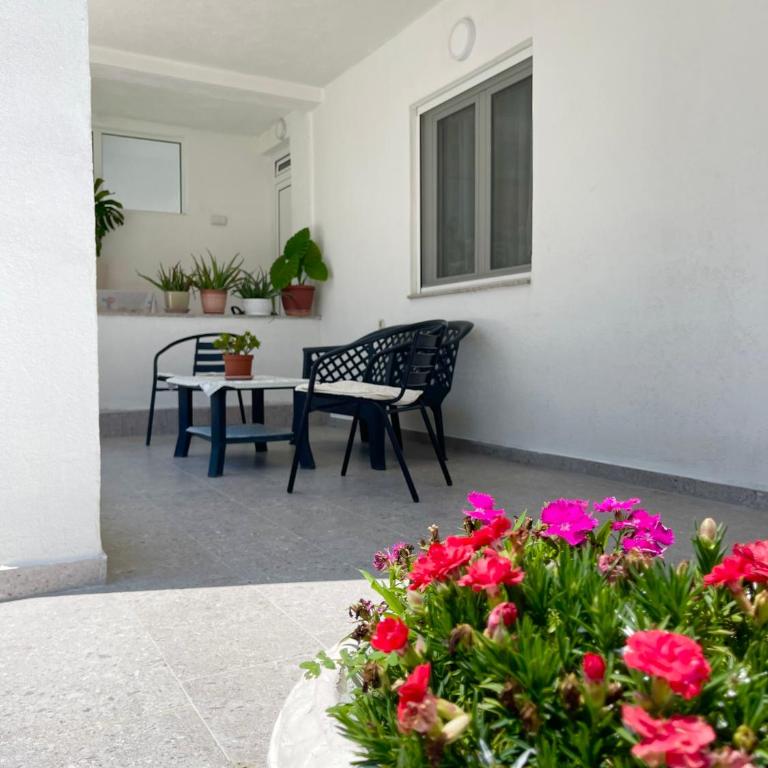 Lulu Garden - Apartman sa 1 Spavaćom Sobom - 9
