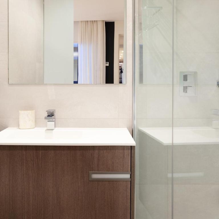 INMálaga Penthouse Plaza De La Merced - Apartamento de 2 dormitorios con terraza - 55