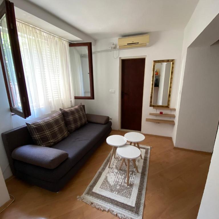 Apartman Allegre - One-Bedroom Apartment - 2