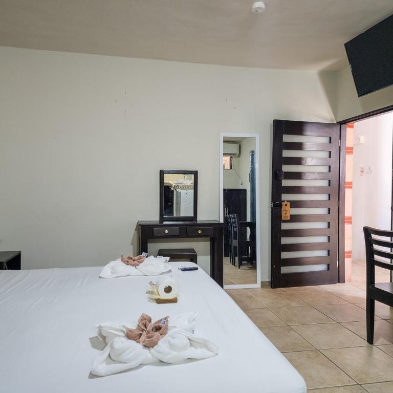 Fitz-Mar - Double Room with Private Bathroom - 2