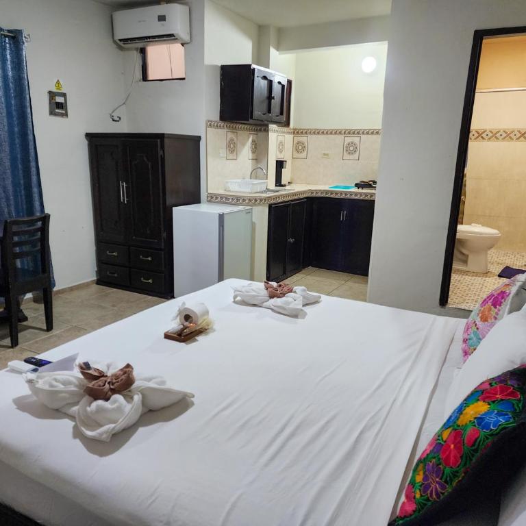 Fitz-Mar - Double Room with Private Bathroom - 5