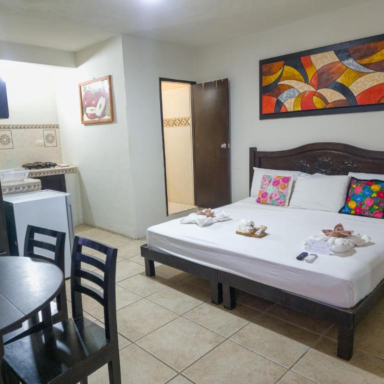 Fitz-Mar - Double Room with Private Bathroom - 7
