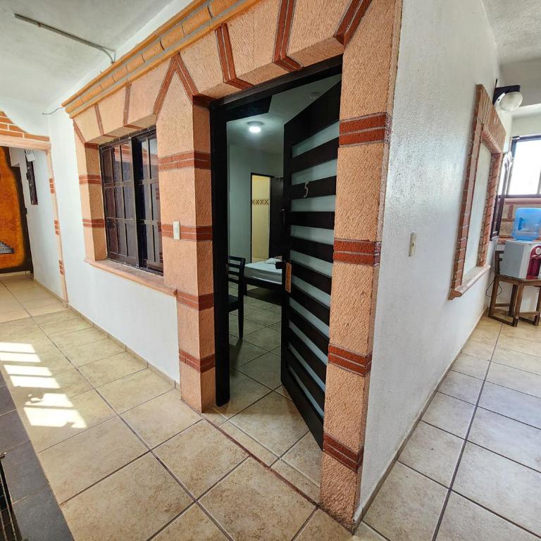 Fitz-Mar - Double Room with Private Bathroom - 13