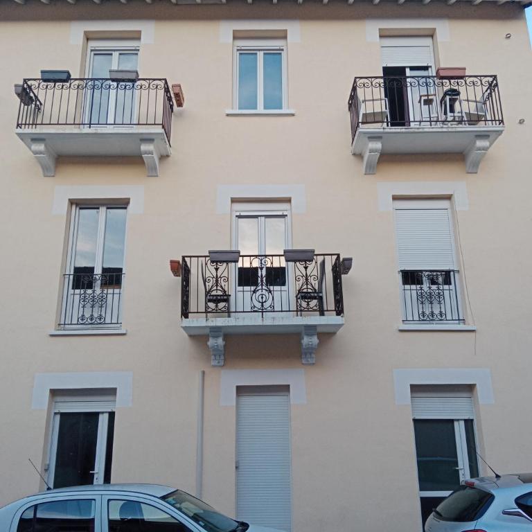 Appartements Proche du centre - Apartment mit 1 Schlafzimmer - 1
