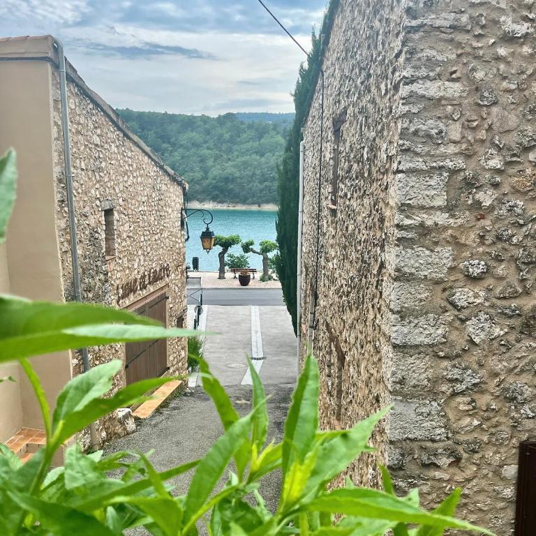 Appartement Harmonie T2-Climatisation, grand Jardin & Parking privé au calme - Apartamento de 1 dormitorio - 52