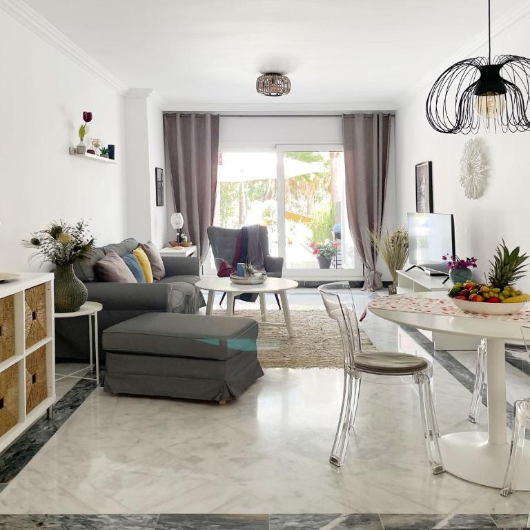 Luxury apartment near Puerto Banús - Two-Bedroom Apartment with Terrace - 10
