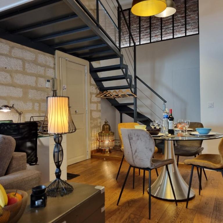Duplex Chic Climatisé avec terrasse proche Comédie - Apartment - auf 2 Etagen - 3