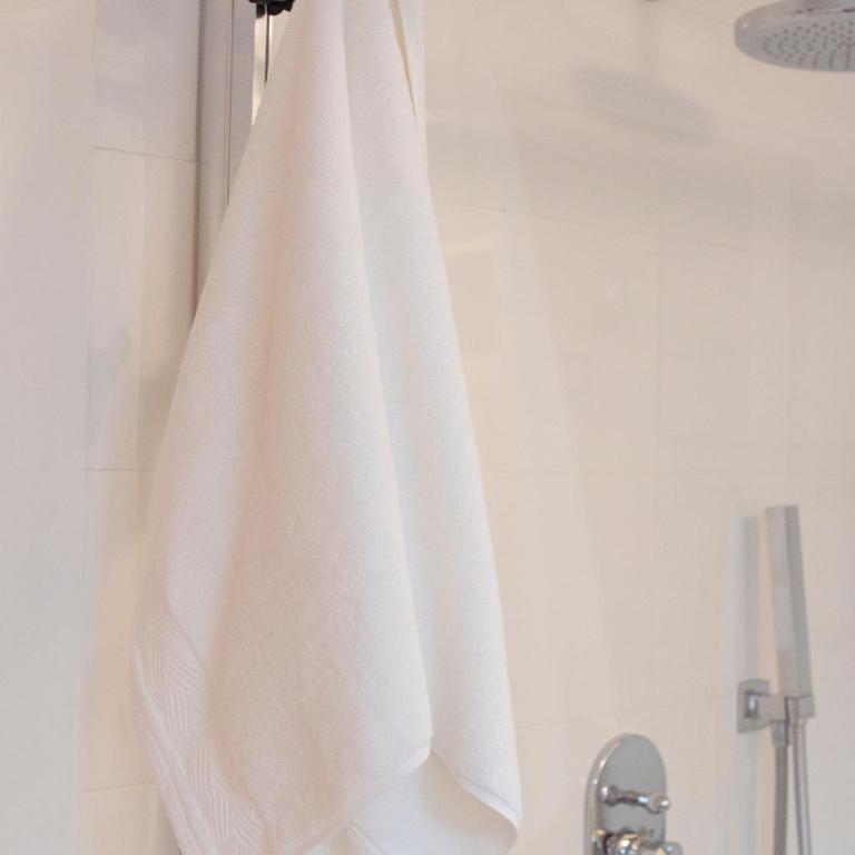 Modern Hospitality Naples Exclusive Stay - Appartamento Deluxe con 4 Camere da Letto - 81