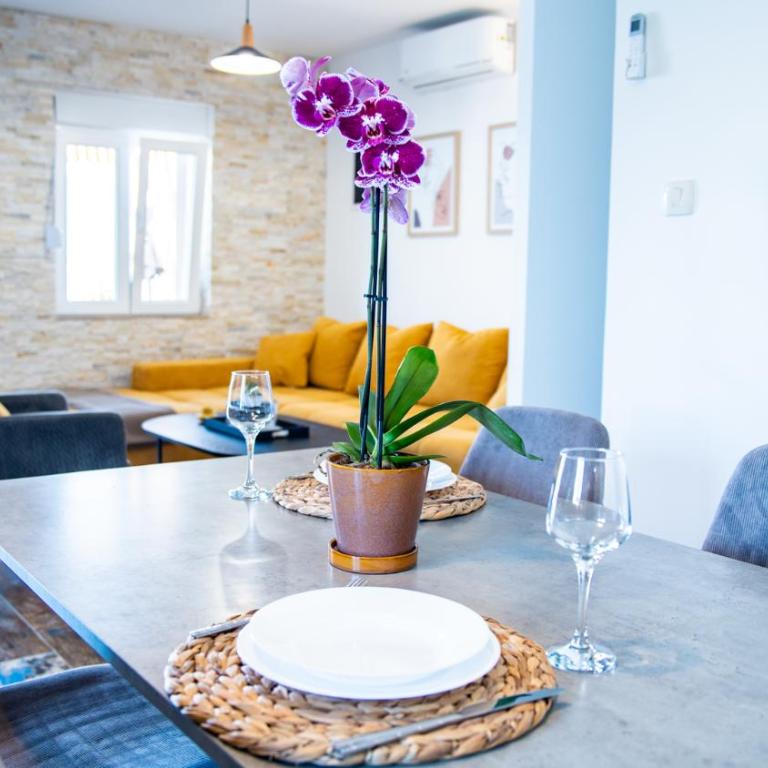Family House Bjelila - Two-Bedroom House - 15