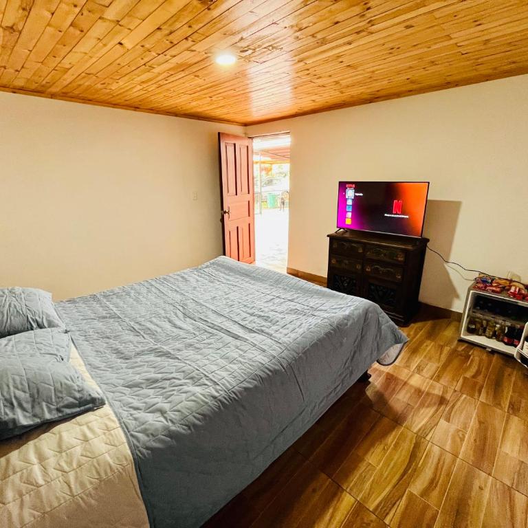 Hostal Agroturistico Guadalupe - Triple Room with Private Bathroom - 3