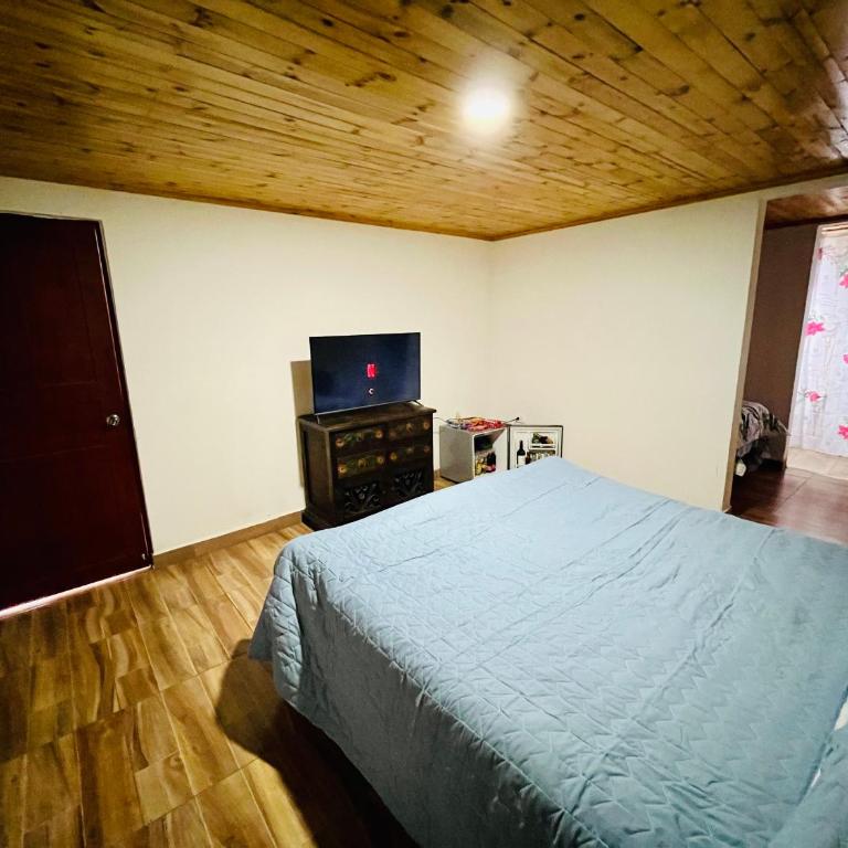 Hostal Agroturistico Guadalupe - Triple Room with Private Bathroom - 2