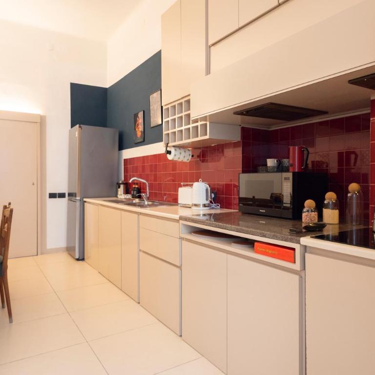 Modern Hospitality Naples Exclusive Stay - Appartamento Deluxe con 4 Camere da Letto - 60