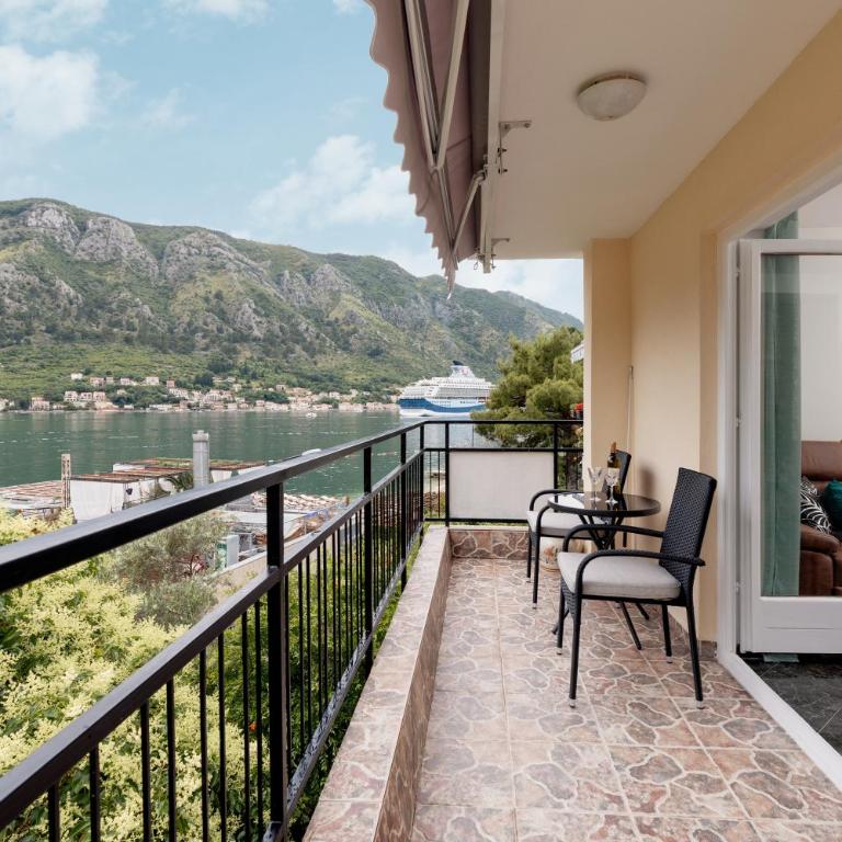 Sea Breeze - Two-Bedroom Apartment - 10