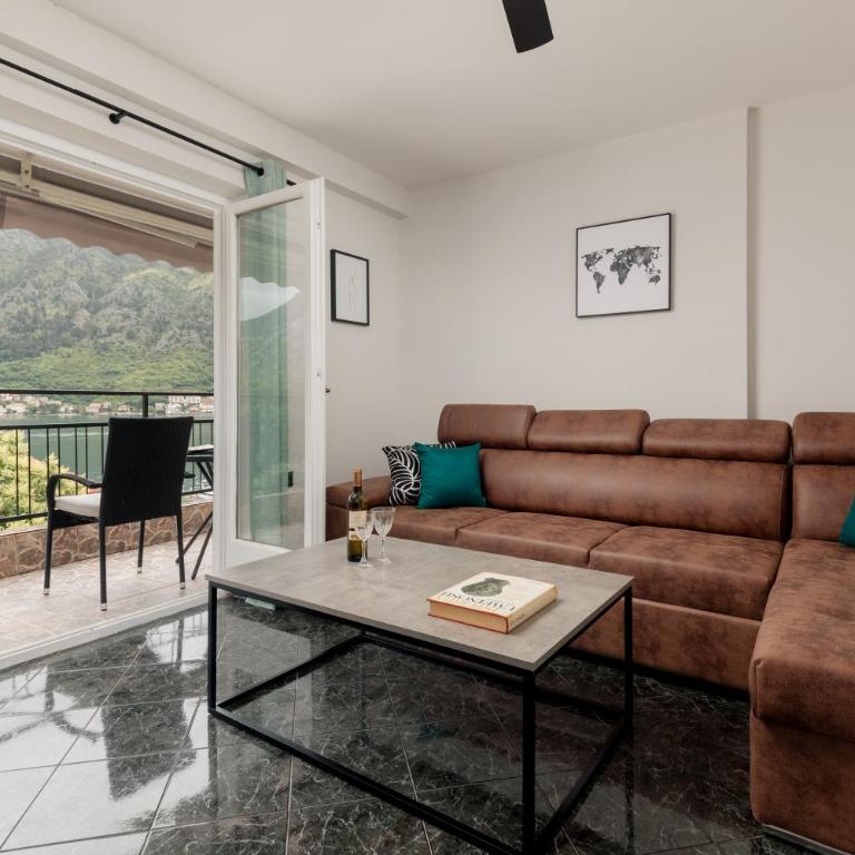Sea Breeze - Two-Bedroom Apartment - 9