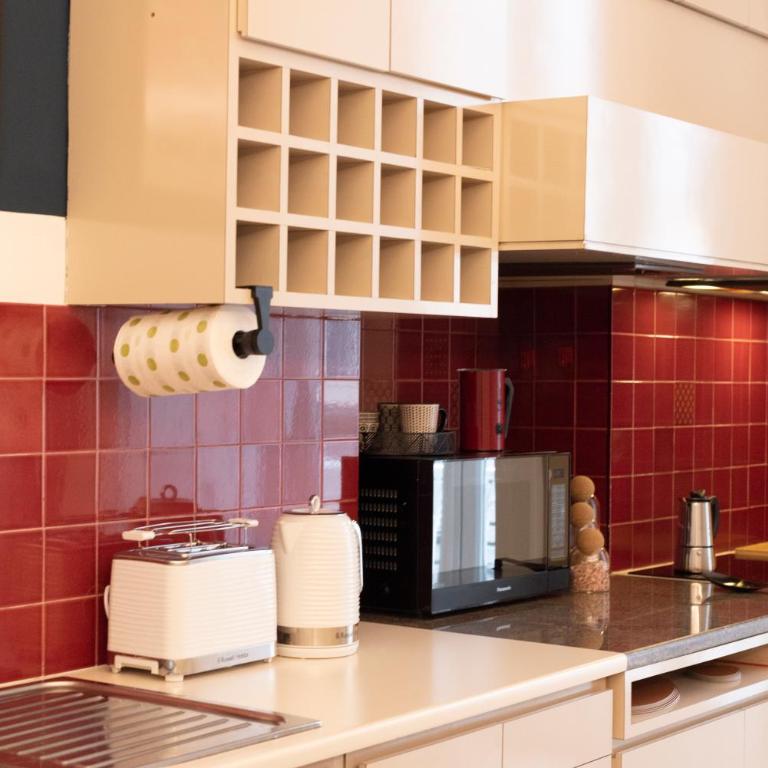 Modern Hospitality Naples Exclusive Stay - Appartamento Deluxe con 4 Camere da Letto - 76
