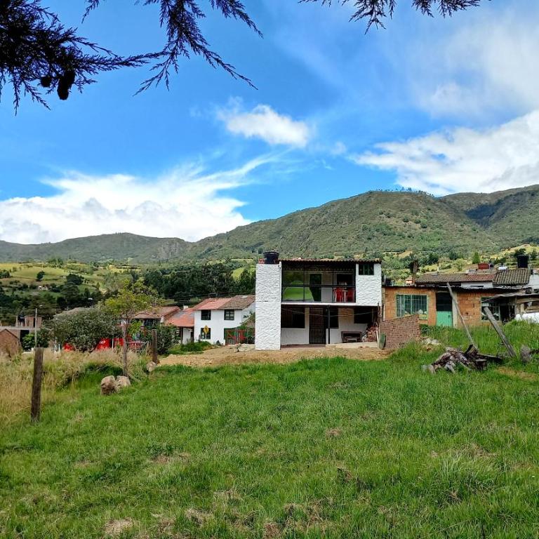 Hospedaje y Camping del Rio - Habitación Doble Superior con 2 camas grandes - 8