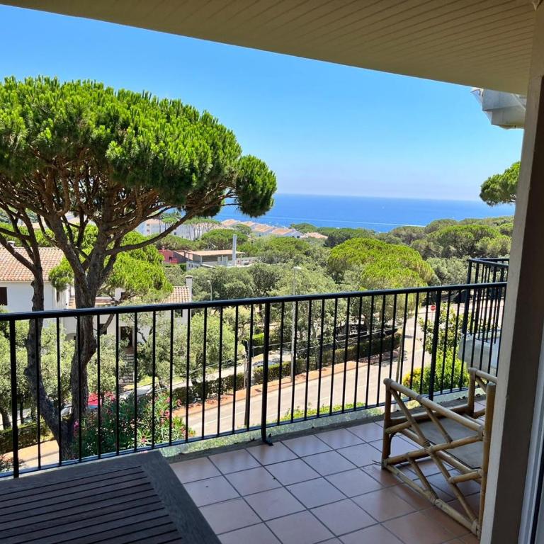 Vistas Mediterrani, maravillosas vistas en amplio apartamento con terraza, y piscina en zona de jardin - Apartamento - 6