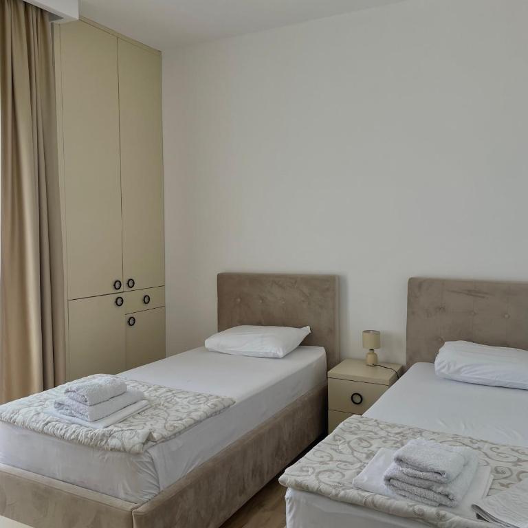 Hotel Kaligrosh - Dvokrevetna Soba sa Zasebnim Krevetima - 5