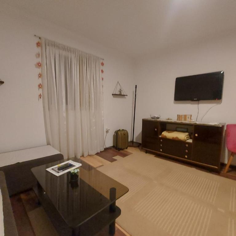 Pandora's Place - Deluks Dvokrevetna Soba sa Bračnim Krevetom - 15
