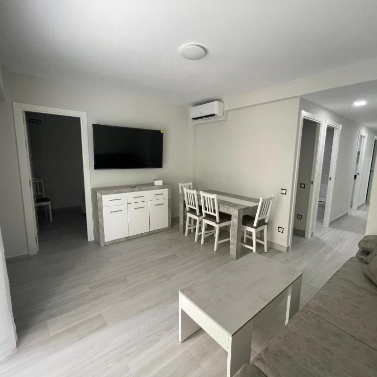 Apartamento de lujo en Cullera con Aire Acondicionado - Three-Bedroom Apartment - 3