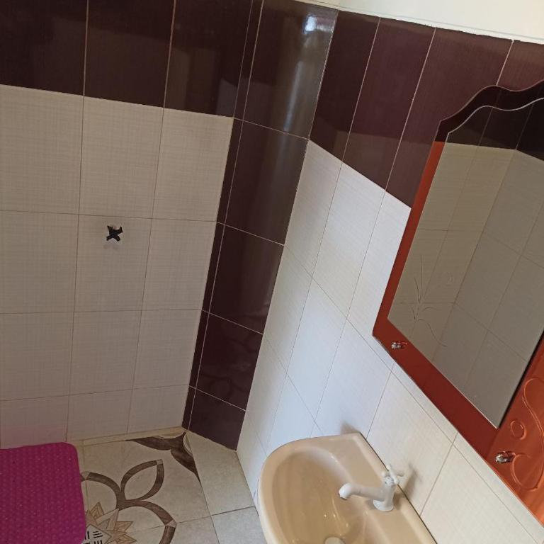 H.Espejo - Habitación Doble Deluxe (2 adultos + 1 niño) - 2