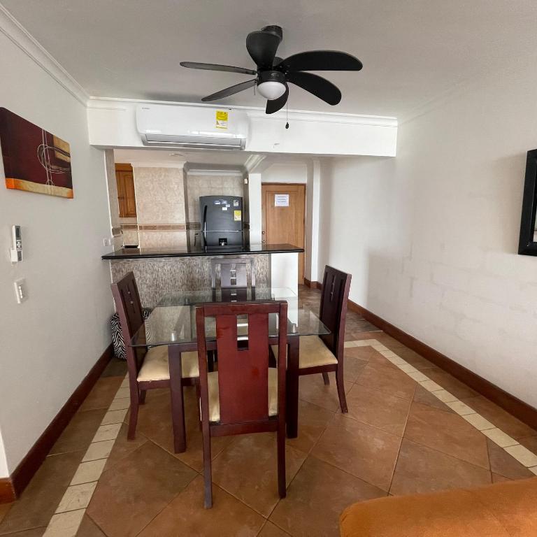 Apartamento familiar. - Apartamento de 2 dormitorios - 12