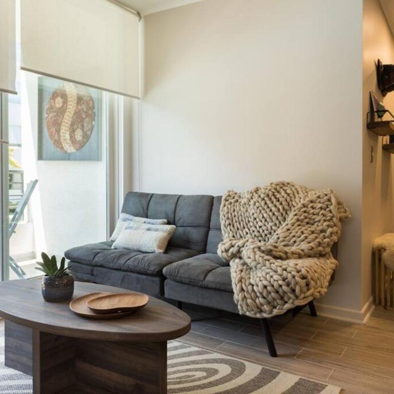 PUCON depto NUEVO! DOS DORMITORIOS DOS BAÑOS, en condominio con estacionamiento,balcon, super equipado, WIFI Y CABLE, PISCINA CON JARDINES, ZONA TRANQUILA A SOLO 5 MINUTOS DEL CENTRO EN AUTO - Two-Bedroom Apartment - 6