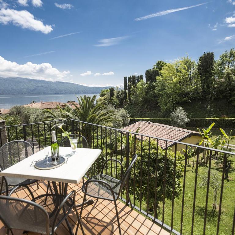 Hotel Livia - Camera Matrimoniale Superior con Vista Lago - 8
