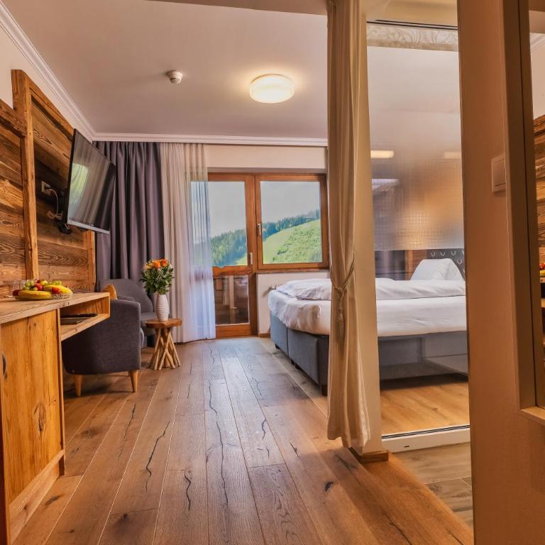 Landhaus Ramsau - Doppelzimmer mit Balkon - 9