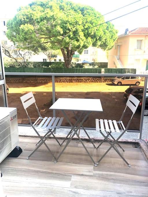 Studio climatisé avec balcon à 10 mn des plages - Apartment mit 1 Schlafzimmer - 11