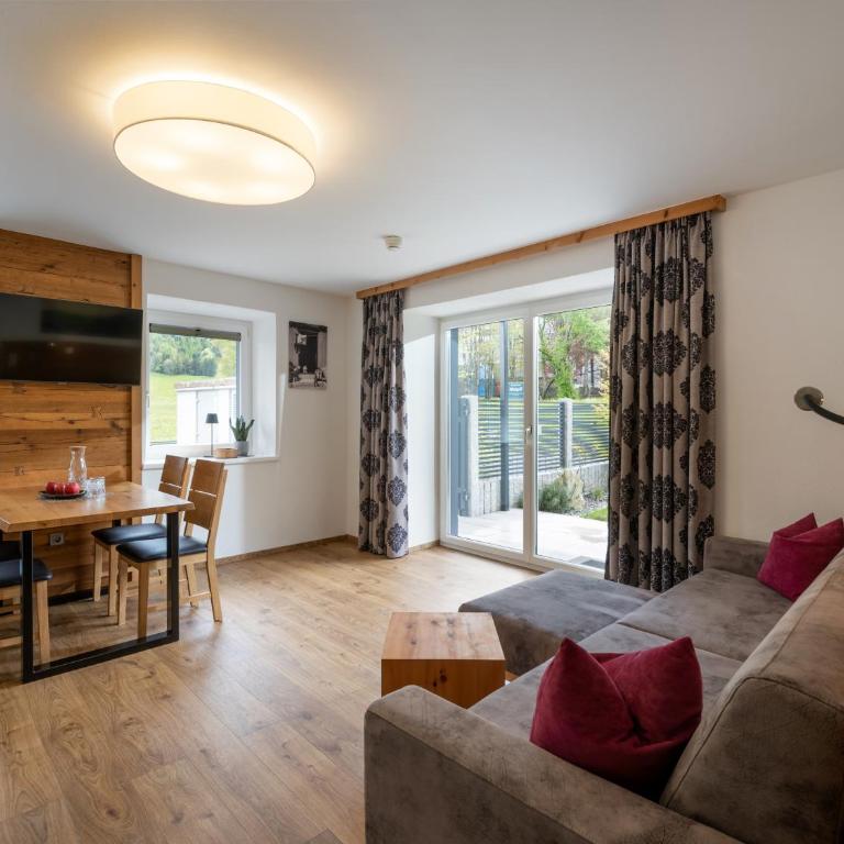 Appartements Am Achensee - Apartment im Erdgeschoss mit Garten- und Bergblick - 3